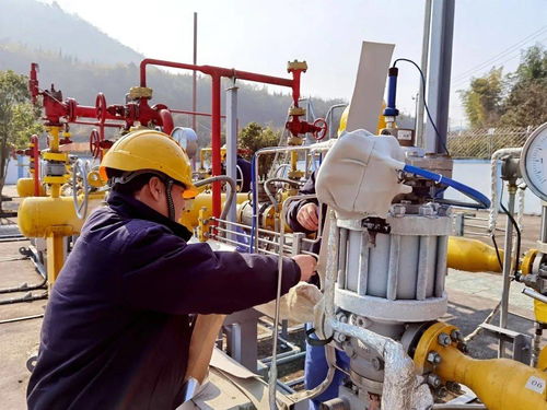 杭州 氣 夠用么 這里有答案 3 的杭城小區(qū)出現(xiàn)了一群37 的 移動(dòng)取暖機(jī)